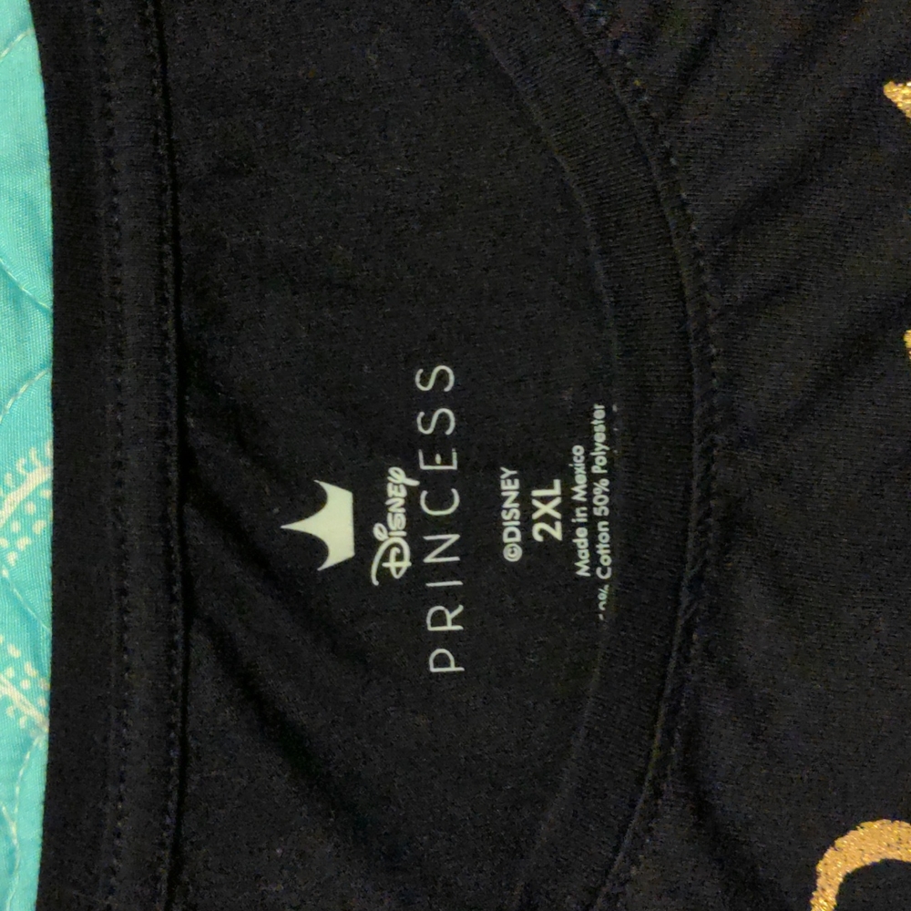 Disney tee - Picture 3 of 7
